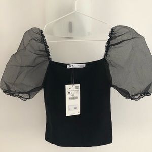 NWT Black crop top with puffy sleeves